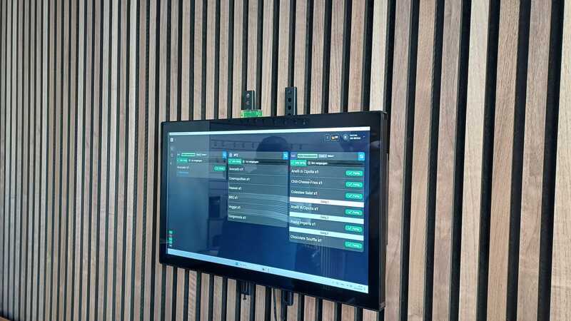 Küchenmonitor mit Touch